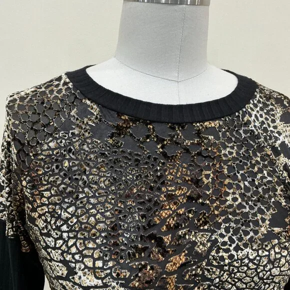 Top - Picture 2 of 5